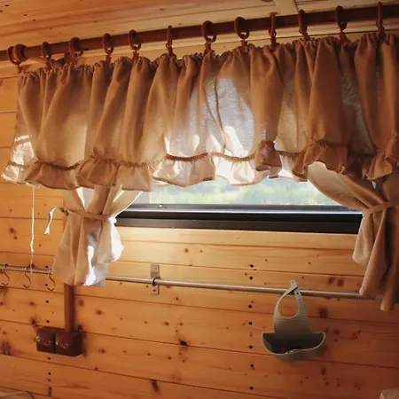 Campingplatz V Dedine A Predsa Mimo Nej V Maringotke Na Samote