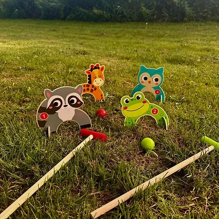 V Dedine A Predsa Mimo Nej V Maringotke Na Samote *