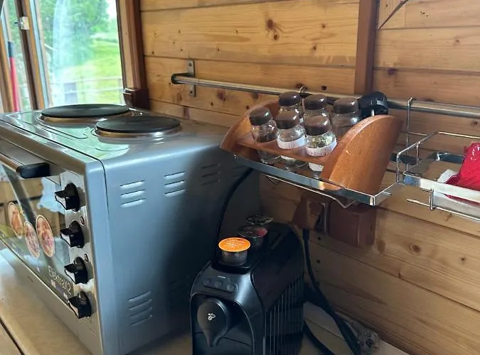 Camping V Dedine A Predsa Mimo Nej V Maringotke Na Samote *